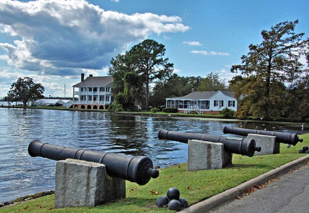 The Edenton Collection-Captain'S Quarters Inn Εξωτερικό φωτογραφία